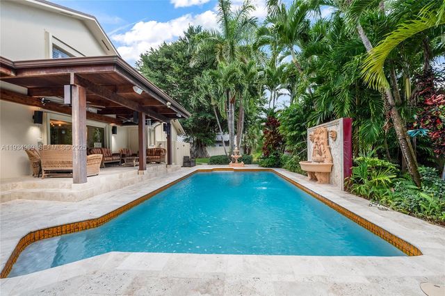 7524 SW 78th Ter, Miami, FL 33143