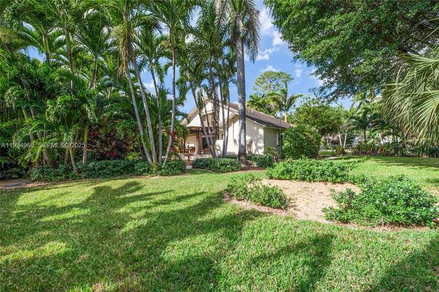 7524 SW 78th Ter, Miami, FL 33143