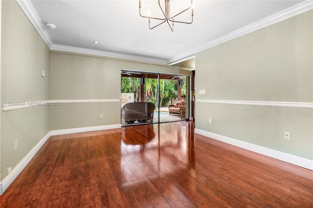 7524 SW 78th Ter, Miami, FL 33143