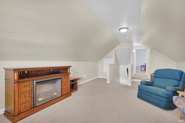 8910 Pierce Drive, Evansville, IN 47725