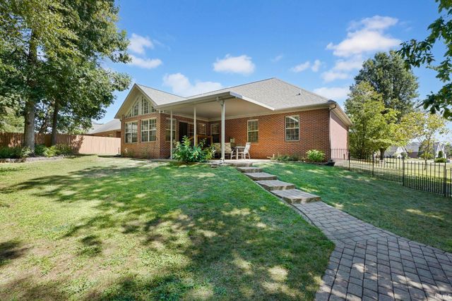 8910 Pierce Drive, Evansville, IN 47725