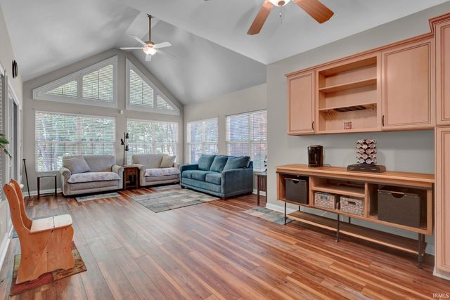 8910 Pierce Drive, Evansville, IN 47725