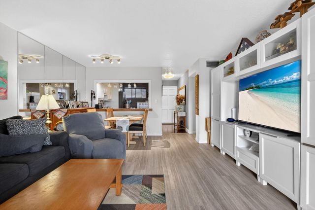 2770 S Garden Dr S S 303, Lake Worth, FL 33461