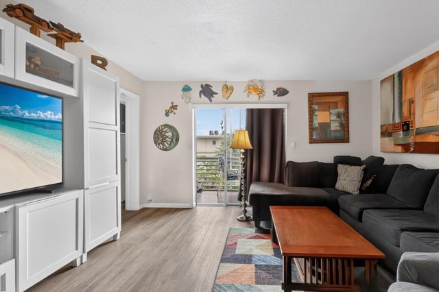 2770 S Garden Dr S S 303, Lake Worth, FL 33461