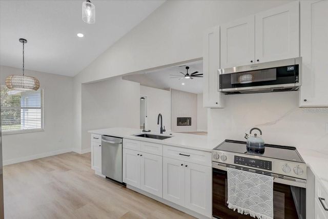 2405 APPALOOSA CIRCLE, Sarasota, FL 34240