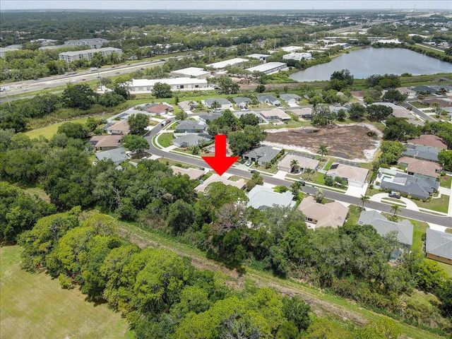2405 APPALOOSA CIRCLE, Sarasota, FL 34240