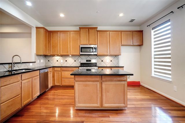 2524 Jacobson Drive, Lewisville, TX 75067