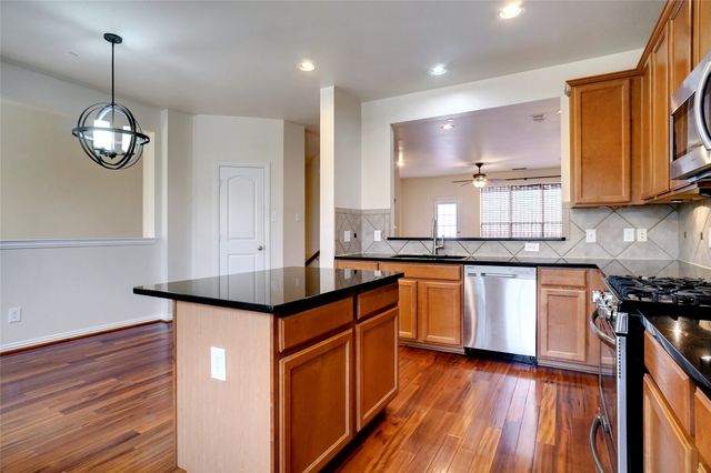 2524 Jacobson Drive, Lewisville, TX 75067