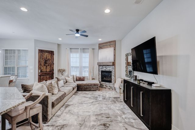 4814 Empire Way, Irving, TX 75038