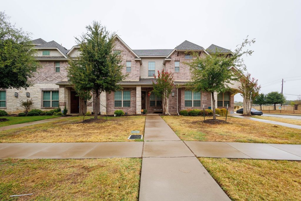 4814 Empire Way, Irving, TX 75038
