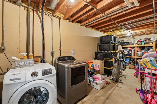 1000 9th Avenue NW, Altoona, IA 50009