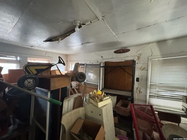 102 Noria, San Antonio, TX 78207