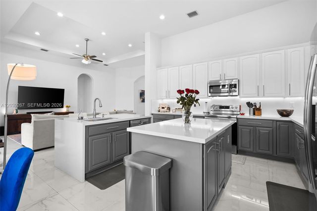 7563 SW 188th Ter, Cutler Bay, FL 33157