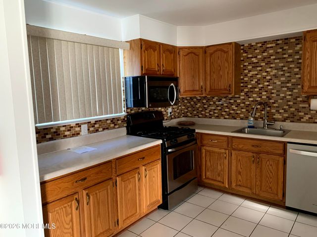 547 Rhode Island Avenue, Brick, NJ 08724