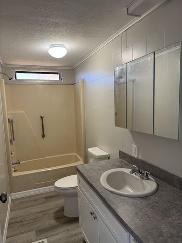 19 La Viilla Court, Fort Pierce, FL 34951