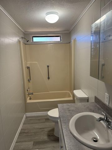 19 La Viilla Court, Fort Pierce, FL 34951