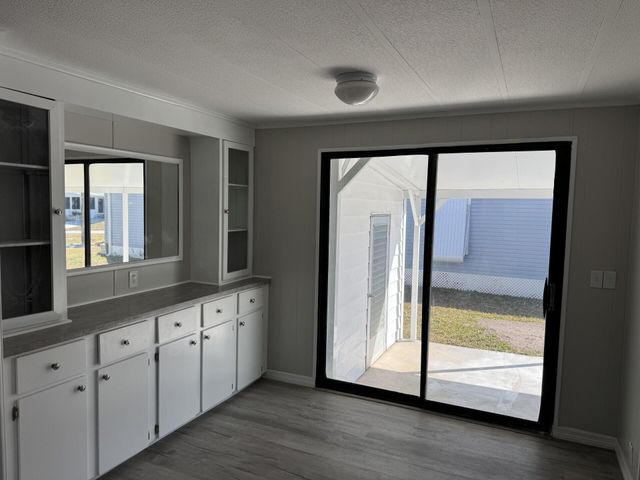 19 La Viilla Court, Fort Pierce, FL 34951