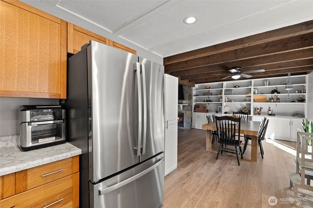 660 SW Harrier Circle #1, Oak Harbor, WA 98277