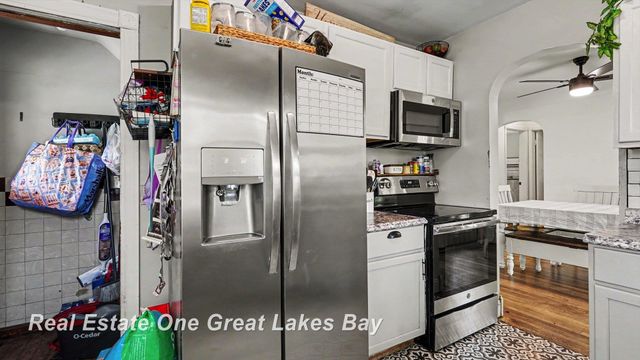 5250 N Center Road, Kochville Twp, MI 48604