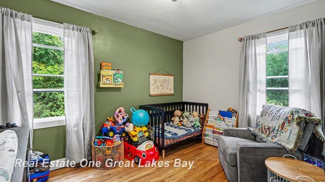 5250 N Center Road, Kochville Twp, MI 48604