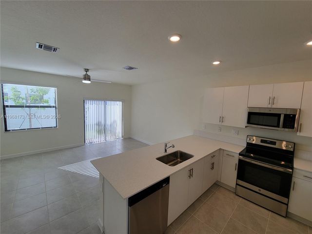 11404 W 33rd Ct 11404, Hialeah, FL 33018