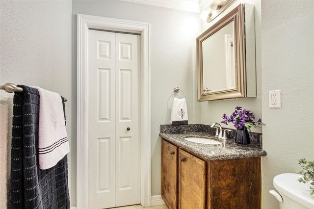 1915 E Allegro Street, Houston, TX 77080