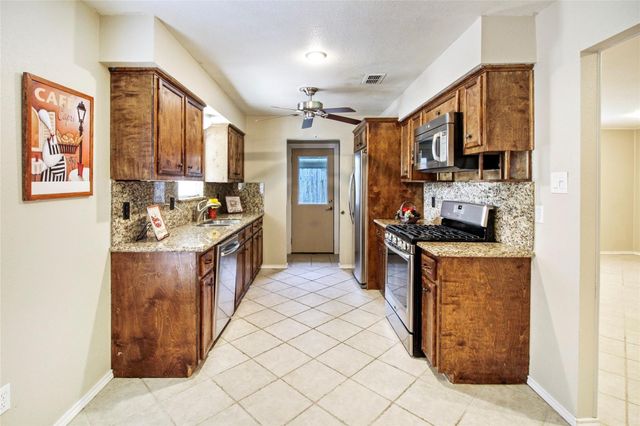 1915 E Allegro Street, Houston, TX 77080