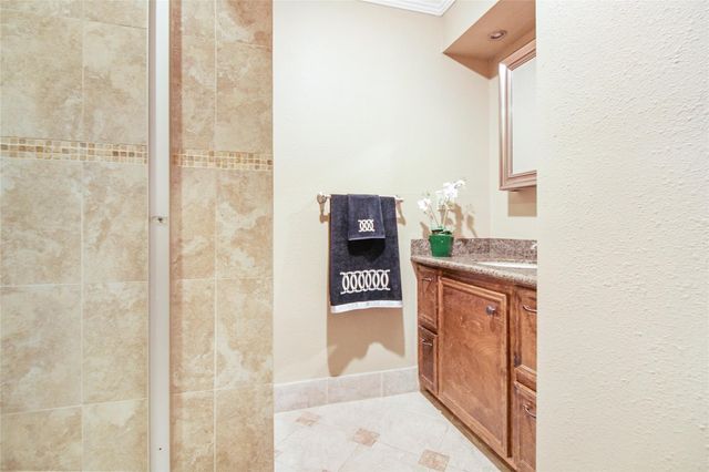 1915 E Allegro Street, Houston, TX 77080