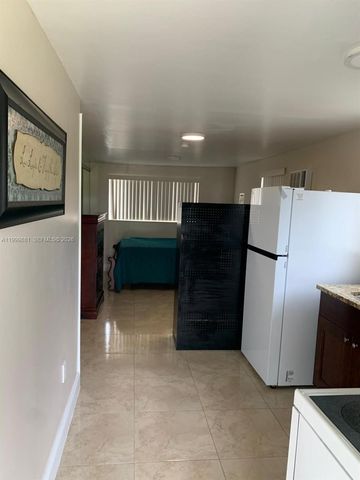 19121 NE Miami Ct 1, Miami, FL 33179