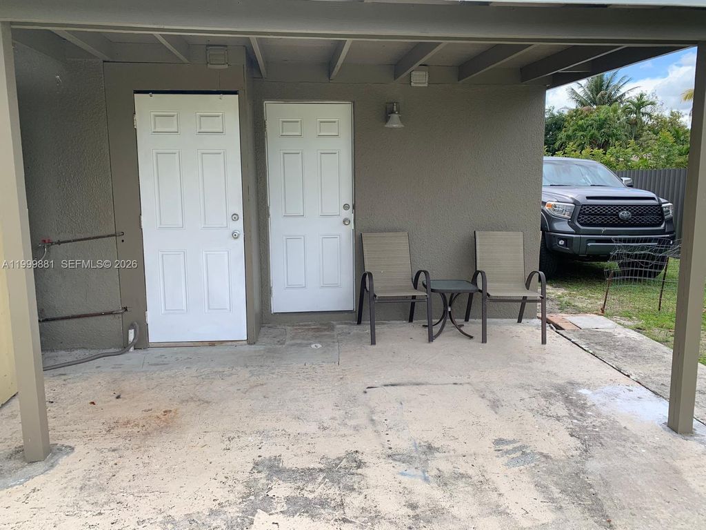 19121 NE Miami Ct 1, Miami, FL 33179