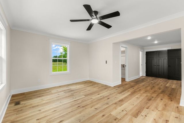 1877 Airport Lake Rd, Mcminnville, TN 37110