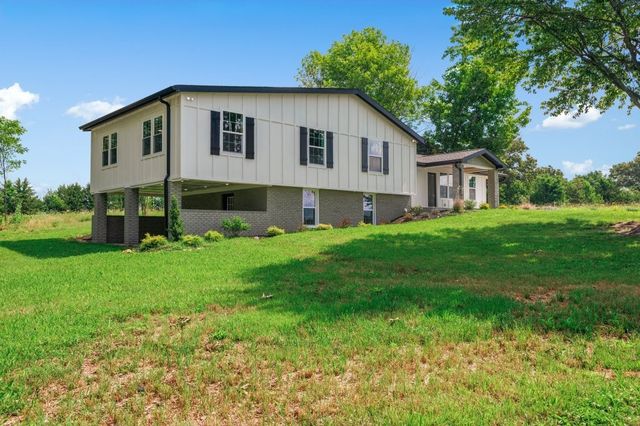 1877 Airport Lake Rd, Mcminnville, TN 37110