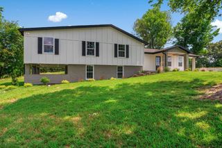 1877 Airport Lake Rd, Mcminnville, TN 37110