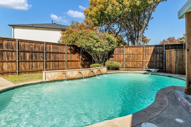 906 Thistle Circle, Allen, TX 75002