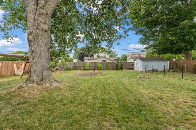 99 Dorian Lane, Greece, NY 14626