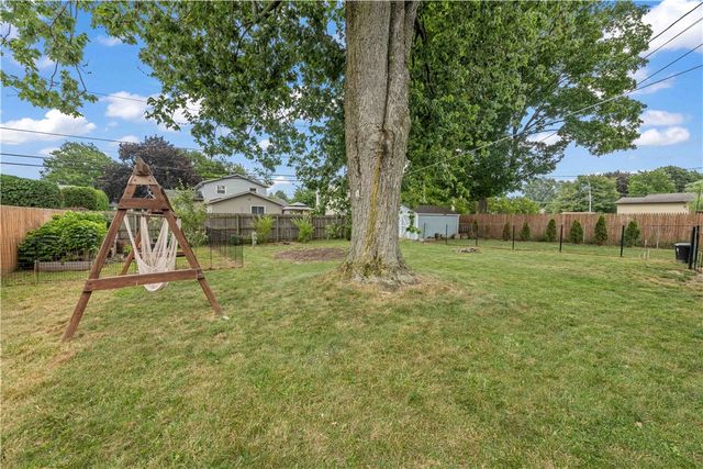 99 Dorian Lane, Greece, NY 14626