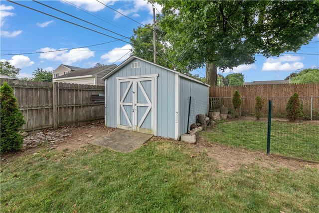 99 Dorian Lane, Greece, NY 14626