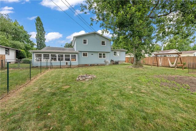 99 Dorian Lane, Greece, NY 14626