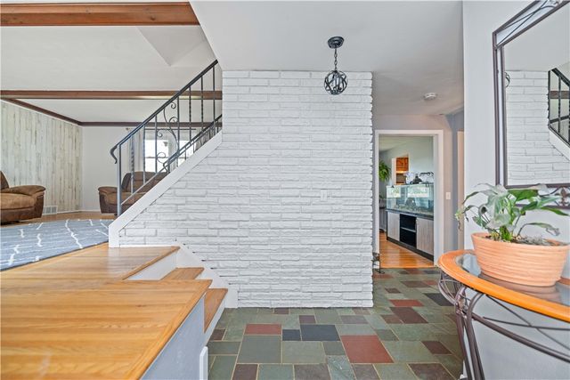 99 Dorian Lane, Greece, NY 14626