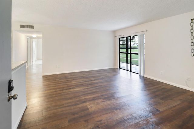 7801 Ashmont Circle 104, Tamarac, FL 33321