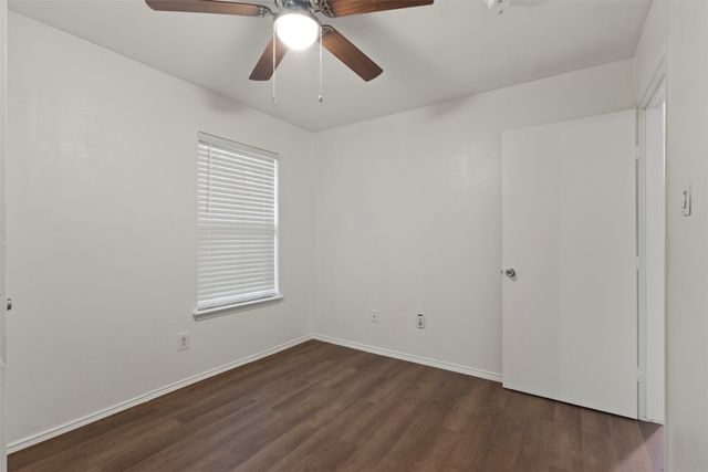 4650 Mexicana Road, Dallas, TX 75212