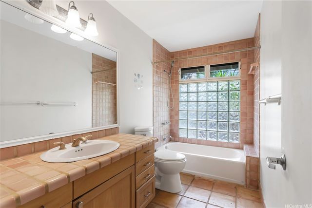 325 Hamakua Drive, Kailua, HI 96734