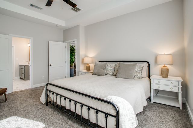 1314 E Pecan Street, Gainesville, TX 76240