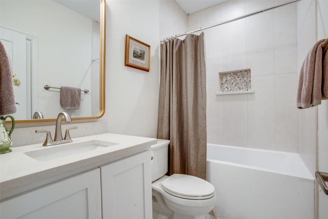 1314 E Pecan Street, Gainesville, TX 76240