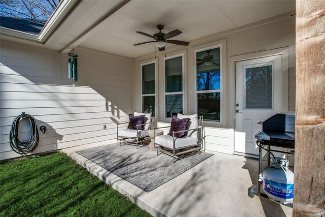 1314 E Pecan Street, Gainesville, TX 76240