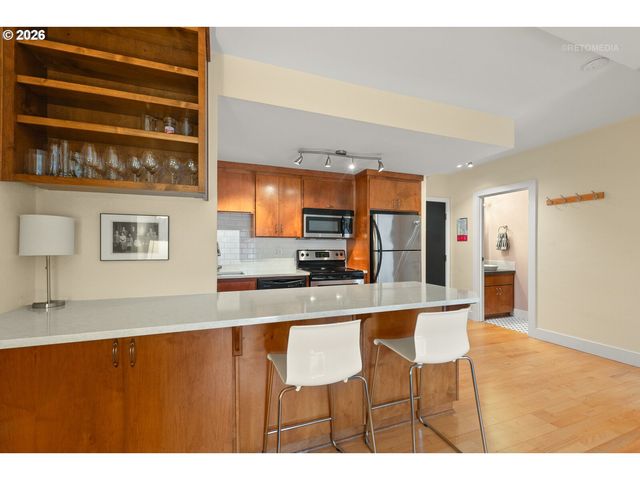 1829 Nw LOVEJOY St 304, Portland, OR 97209