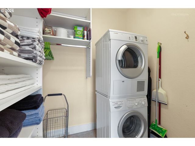 1829 Nw LOVEJOY St 304, Portland, OR 97209