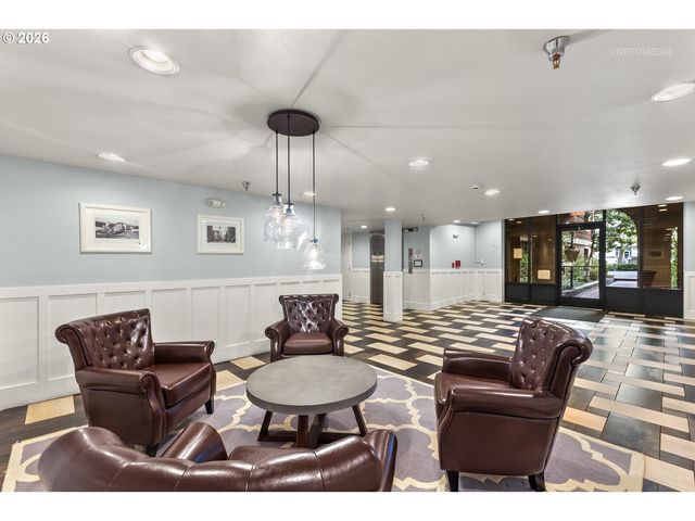 1829 Nw LOVEJOY St 304, Portland, OR 97209