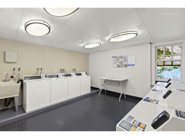 1829 Nw LOVEJOY St 304, Portland, OR 97209