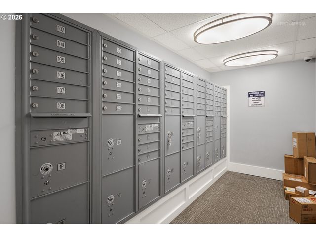 1829 Nw LOVEJOY St 304, Portland, OR 97209